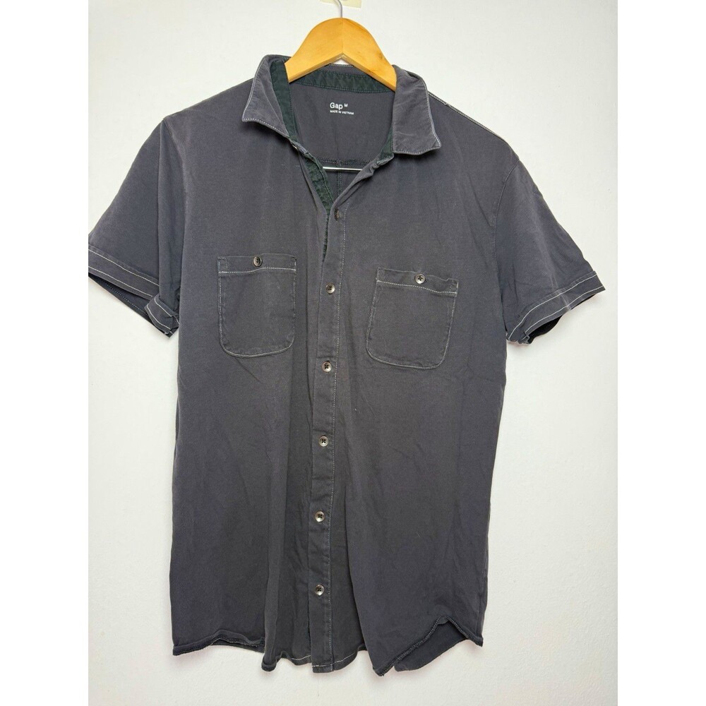 GAP Men’s Medium Charcoal Gray Short Sleeve Button Up Shirt Utility Pocket